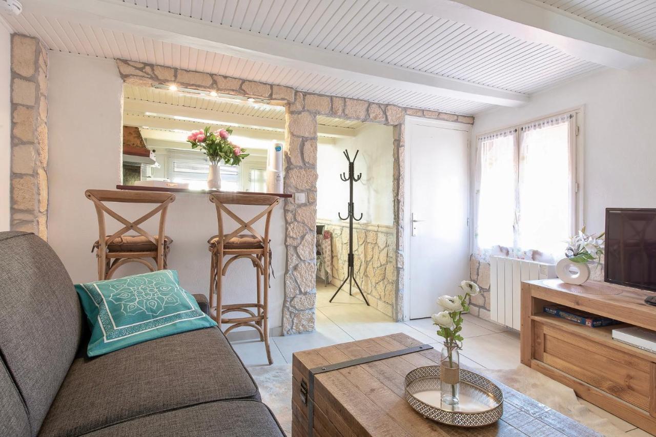 Annecy Sainte Claire Vieille Ville 38M2 Terrasse Proche Gare Et Lac 4 Pers 3 Etoiles エクステリア 写真
