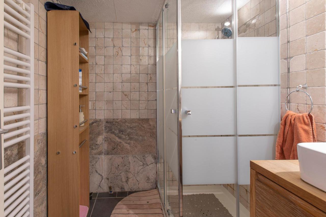 Annecy Sainte Claire Vieille Ville 38M2 Terrasse Proche Gare Et Lac 4 Pers 3 Etoiles エクステリア 写真